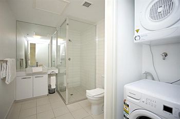 Astra Apartments - Docklands - Accommodation in Brisbane 5