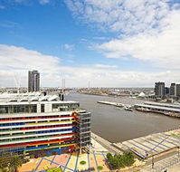 Astra Apartments - Docklands - Accommodation in Brisbane