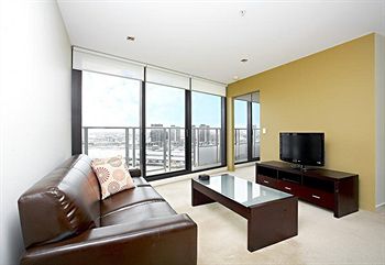 Astra Apartments - Docklands - Accommodation in Brisbane 2