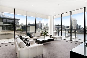 Docklands Private Collection Of Apartments - NewQuay - Accommodation in Brisbane 1