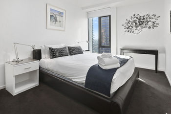 Docklands Private Collection Of Apartments - NewQuay - Accommodation in Brisbane 26