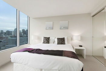 Docklands Private Collection Of Apartments - NewQuay - Accommodation in Brisbane 37