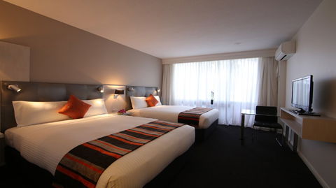 Holiday Inn Warwick Farm - Accommodation in Brisbane 1