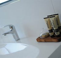 Riverside Oaks Golf Resort - Accommodation in Brisbane