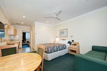 Colonial Terrace Motor Inn - Accommodation in Brisbane 24