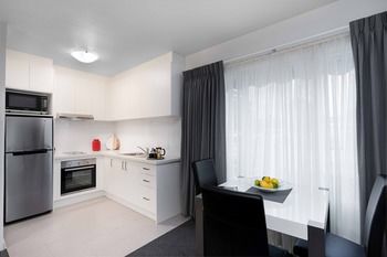 Best Western Fawkner Suites & Serviced Apartments - Accommodation in Brisbane 57