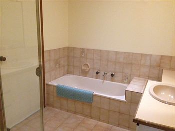 Australian Home Away @ Doncaster Elgar - Accommodation in Brisbane 0