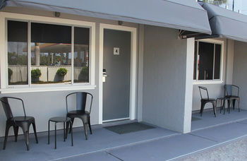 Merewether Motel - Accommodation in Brisbane 21
