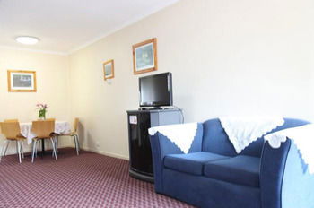 Carnegie Motor Inn - Accommodation in Brisbane 12