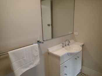 Dungowan Waterfront Apartments - Accommodation in Brisbane 4