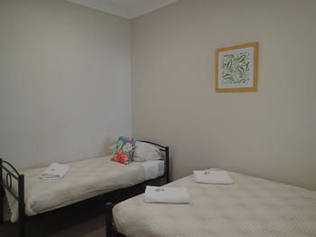 Dungowan Waterfront Apartments - Accommodation in Brisbane 10