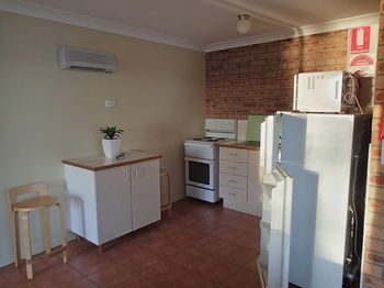 Dungowan Waterfront Apartments - Accommodation in Brisbane 22
