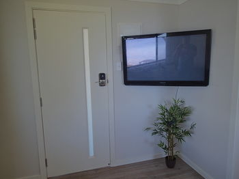 Dungowan Waterfront Apartments - Accommodation in Brisbane 109