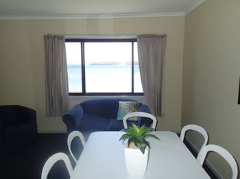 Dungowan Waterfront Apartments - Accommodation in Brisbane 183