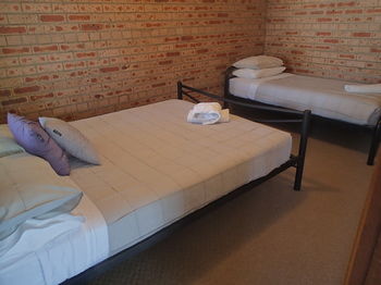 Dungowan Waterfront Apartments - Accommodation in Brisbane 191