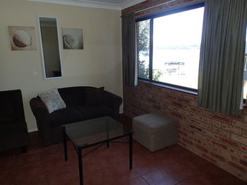 Dungowan Waterfront Apartments - Accommodation in Brisbane 192