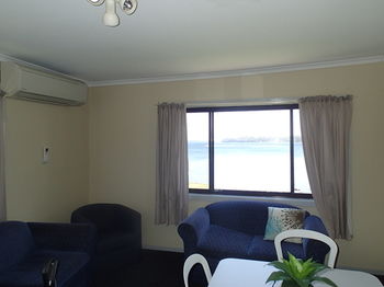 Dungowan Waterfront Apartments - Accommodation in Brisbane 197