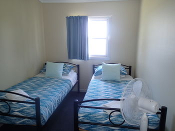 Dungowan Waterfront Apartments - Accommodation in Brisbane 198