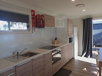 Dungowan Waterfront Apartments - Accommodation in Brisbane 236