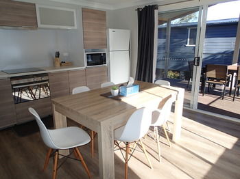 Dungowan Waterfront Apartments - Accommodation in Brisbane 240