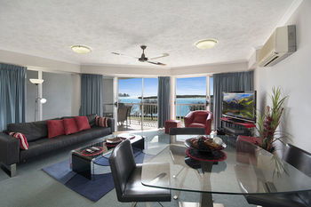 Sandy Shores Luxury Holiday Units - Accommodation in Brisbane 22