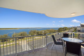 Sandy Shores Luxury Holiday Units - Accommodation in Brisbane 41