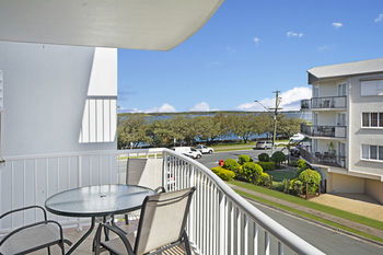 Sandy Shores Luxury Holiday Units - Accommodation in Brisbane 44