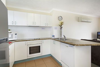 Sandy Shores Luxury Holiday Units - Accommodation in Brisbane 53
