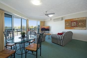 Sandy Shores Luxury Holiday Units - Accommodation in Brisbane 68
