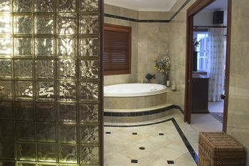 Kingfishers Manor @ Noosa - Accommodation in Brisbane 7