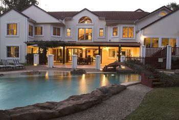 Kingfishers Manor @ Noosa - Accommodation in Brisbane 13