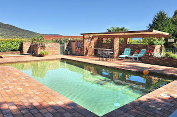 Langbrook Estate Cottages - Accommodation in Brisbane 0