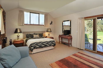 Langbrook Estate Cottages - Accommodation in Brisbane 6
