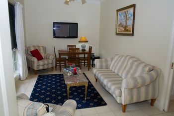 Holly Lane Mews - Accommodation in Brisbane 28