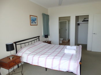 Costa Bella Apartments - Accommodation in Brisbane 21