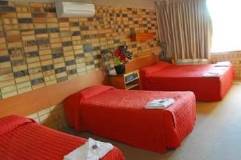 Palms Hotel Motel Chullora - Accommodation in Brisbane 0