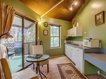 Tanglewood Gardens - Accommodation in Brisbane 13