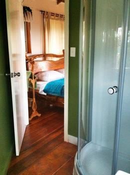 Uluramaya Retreat Cabins - Accommodation in Brisbane 5