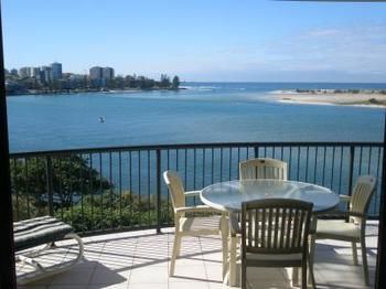 Windward Passage Holiday Apartments - Accommodation in Brisbane 1