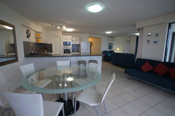 Windward Passage Holiday Apartments - Accommodation in Brisbane 31