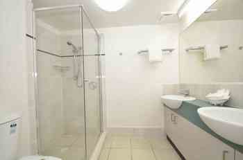 Windward Passage Holiday Apartments - Accommodation in Brisbane 47