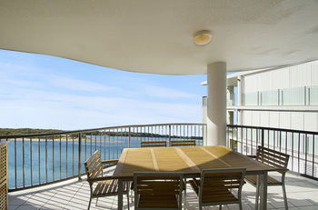 Windward Passage Holiday Apartments - Accommodation in Brisbane 60