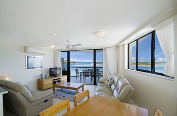 Windward Passage Holiday Apartments - Accommodation in Brisbane 69