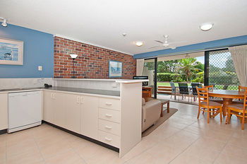 Windward Passage Holiday Apartments - Accommodation in Brisbane 81