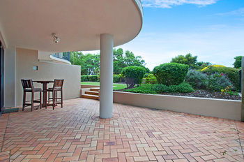Windward Passage Holiday Apartments - Accommodation in Brisbane 83