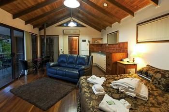 Treetops Accommodation Montville - Accommodation in Brisbane 1