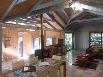 Treetops Accommodation Montville - Accommodation in Brisbane 2