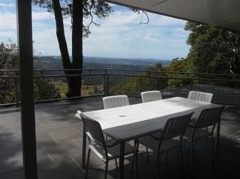 Treetops Accommodation Montville - Accommodation in Brisbane 3