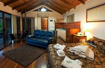 Treetops Accommodation Montville - Accommodation in Brisbane 25