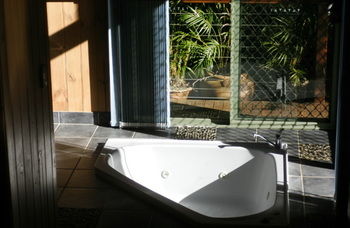 Treetops Accommodation Montville - Accommodation in Brisbane 34